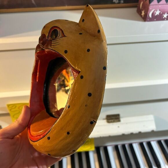 Vintage 90s Handcrafted Wooden Whismsygoth Cat Face Mirror Rare - Picture 9 of 14